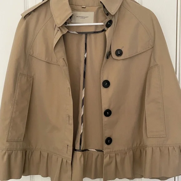 LIKE NEW Burberry Tan Cape Jacket